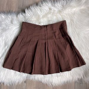 H&M pleated chocolate brown mini skirt size 4